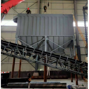 礦山布袋除塵器安裝現(xiàn)場